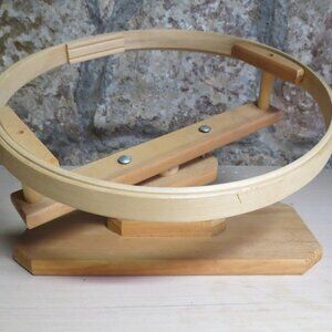 Wood quilter’s embroidery hoop tabletop adjustable stand
